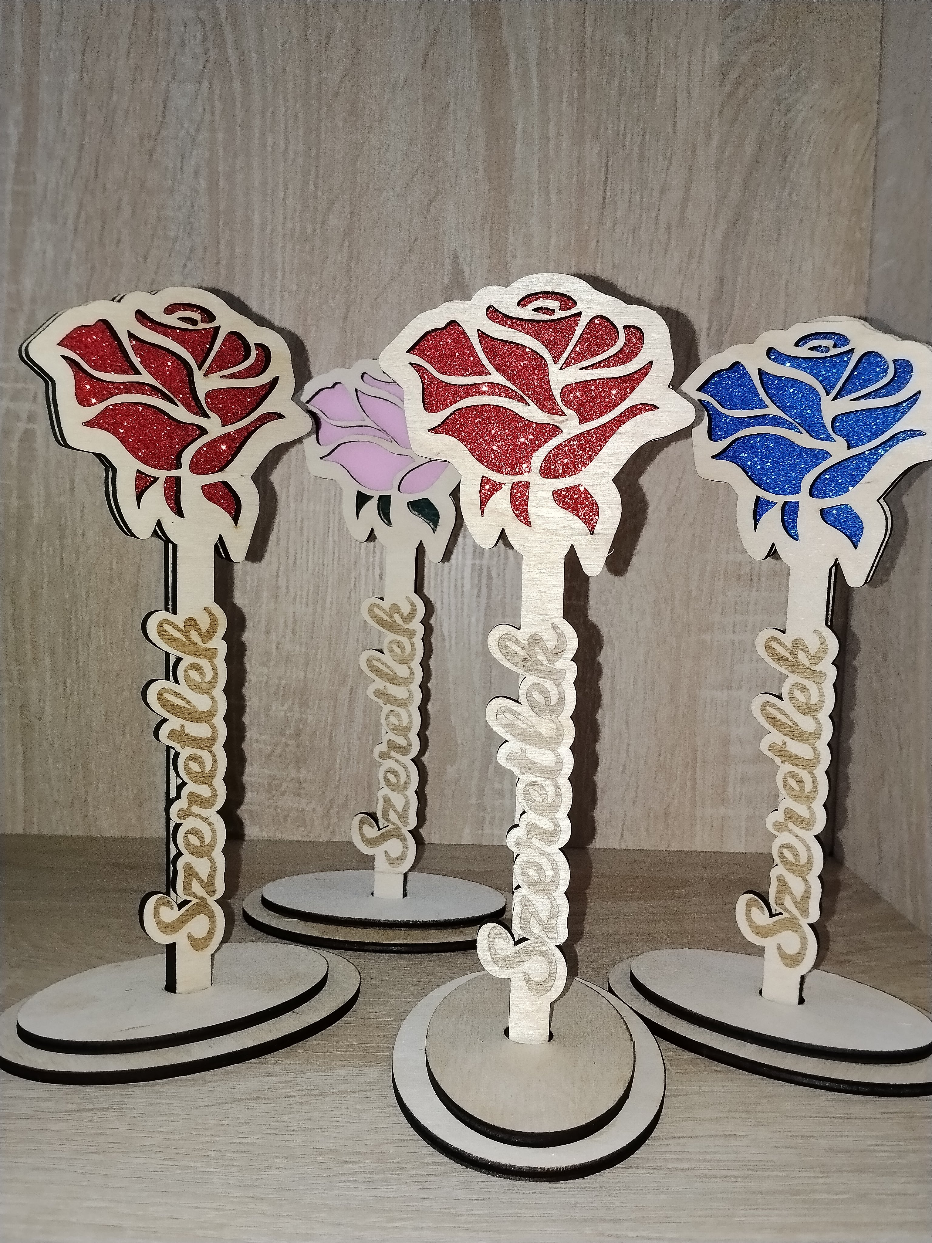 Fa örökrózsa Valentin-napra