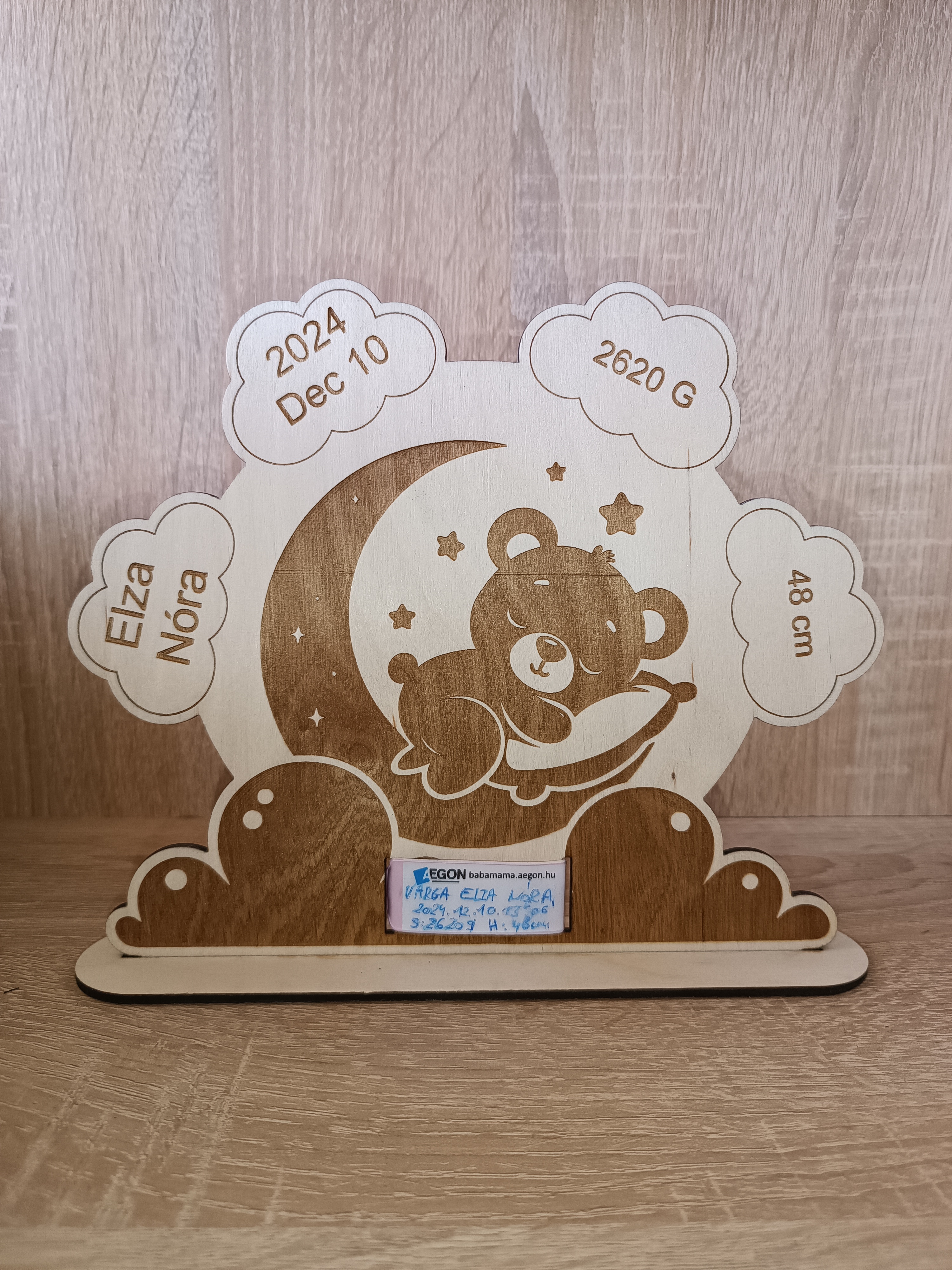 Születési karkötő tartó